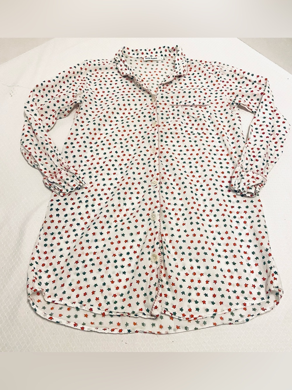 Roller Rabbit White Button-Down Sleep Shirt with Red & Green Star Motif, size S